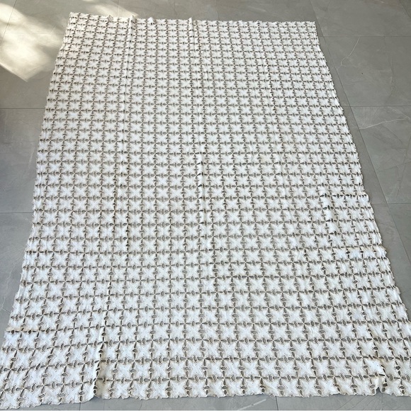 Exquisite Vintage Handmade Crochet Star Shaped Linen Bedspread Throw Table Cover - Picture 10 of 16